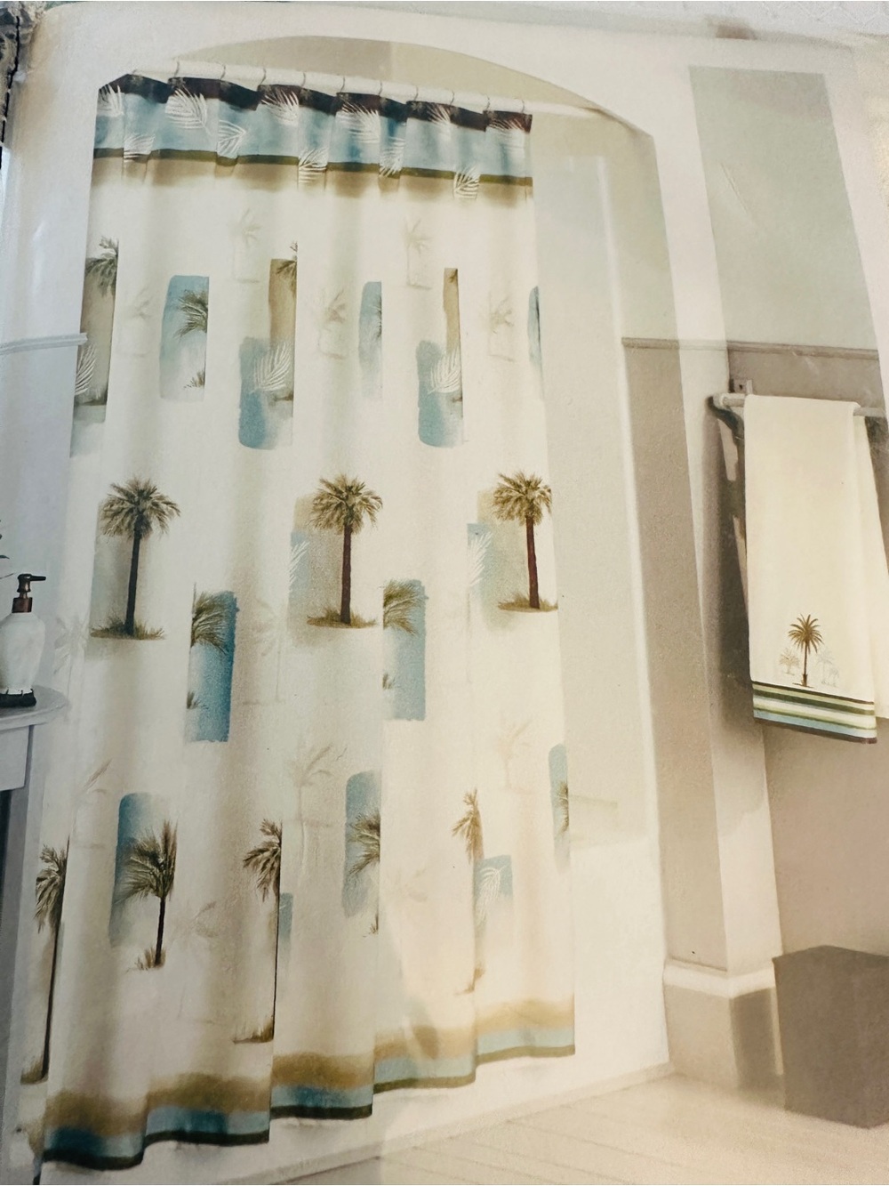 NWT Tropical Palm Isle Shower Curtain in Cream Brown and Blue